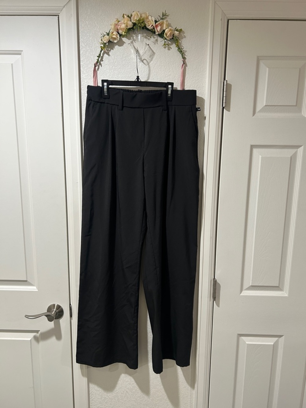 Jessica Simpson Melba Pant - Picture 2 of 6